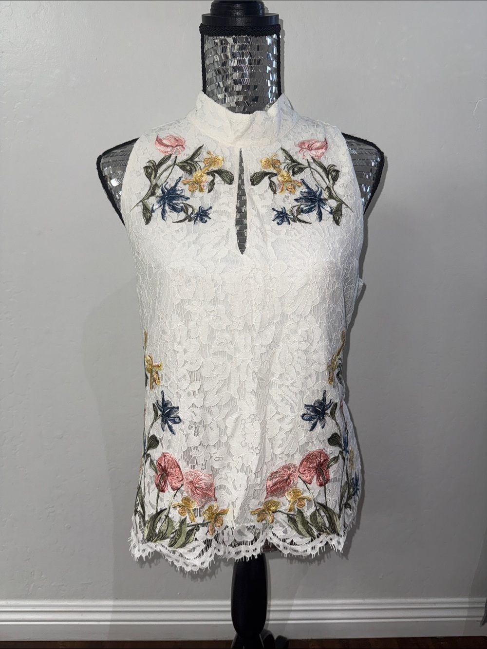 White House Black Market White Lace Floral Embroidered Halter Camisole Top